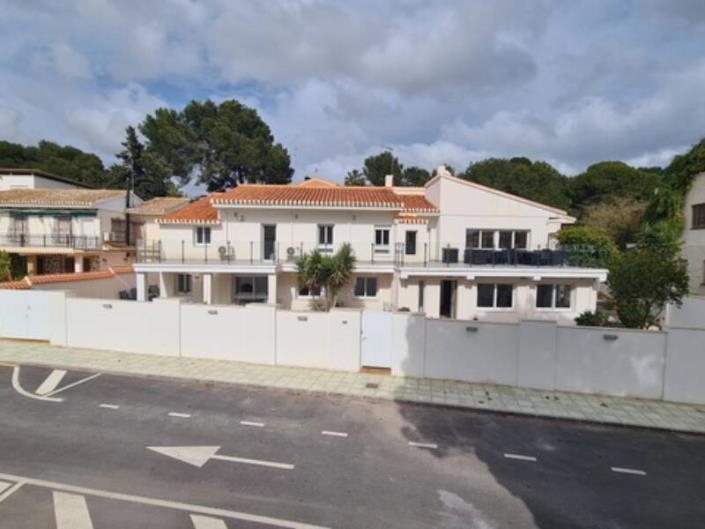 Image No.4-10 Bed Villa / Detached for sale