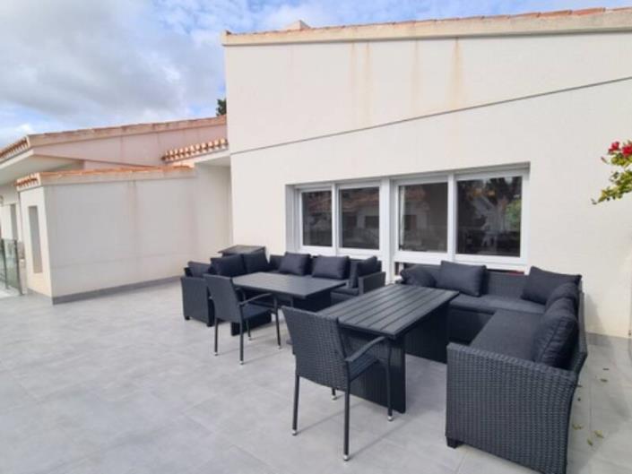 Image No.45-10 Bed Villa / Detached for sale