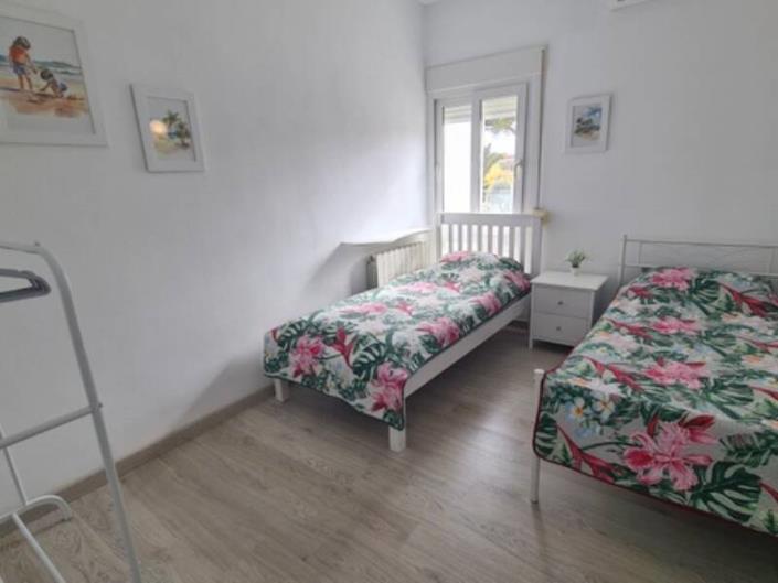 Image No.32-10 Bed Villa / Detached for sale