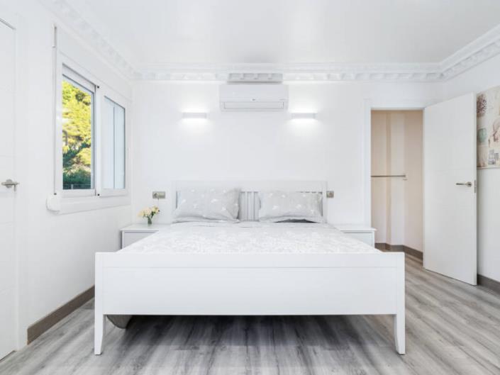 Image No.21-10 Bed Villa / Detached for sale