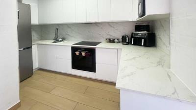 5-bed-detached-villa-in-playa-flamenca-kitchen