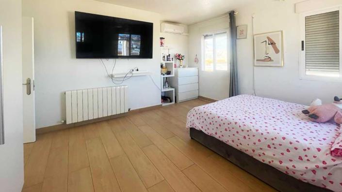 Image No.14-5 Bed Villa / Detached for sale