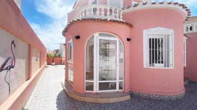 5-bed-detached-villa-in-playa-flamenca-side-plot