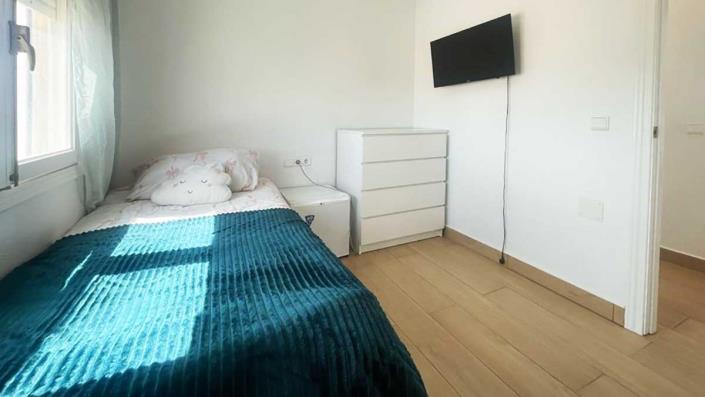 Image No.17-5 Bed Villa / Detached for sale