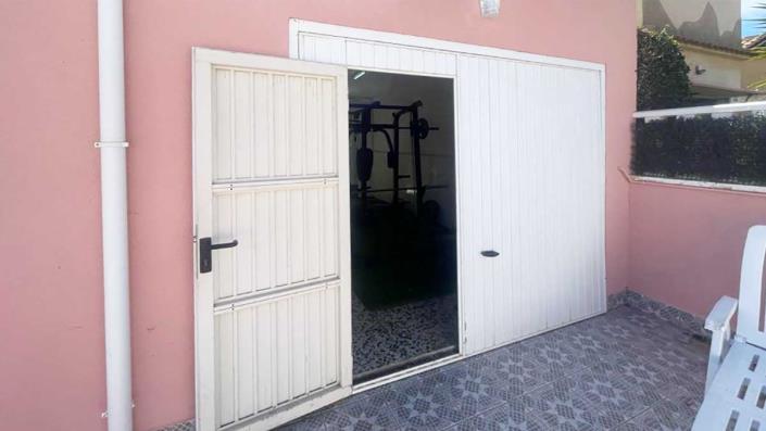 Image No.29-5 Bed Villa / Detached for sale