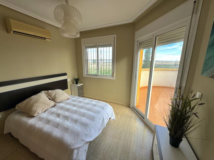 Image No.11-3 Bed Semi-Detached for sale