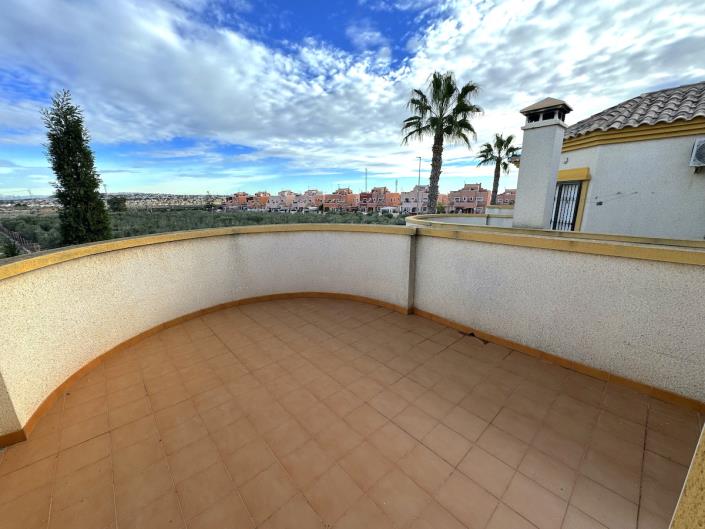 Image No.18-3 Bed Semi-Detached for sale