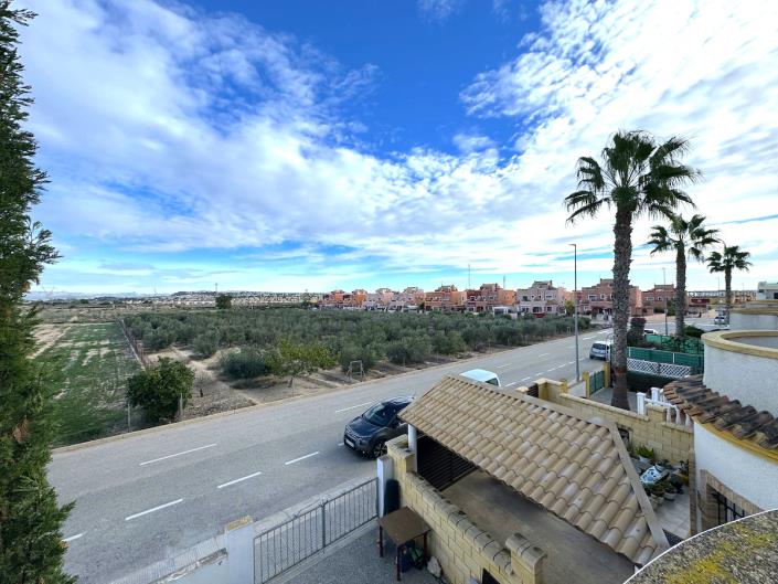 Image No.20-3 Bed Semi-Detached for sale