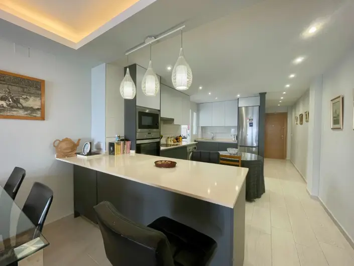 Image No.11-3 Bed Apartment for sale