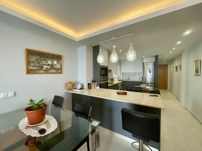 Image No.8-3 Bed Apartment for sale