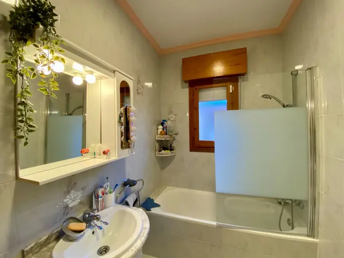 Image No.26-4 Bed Villa / Detached for sale