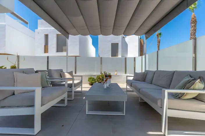 Image No.26-3 Bed Villa / Detached for sale