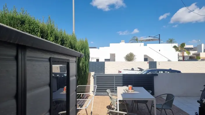 Image No.24-3 Bed Townhouse for sale