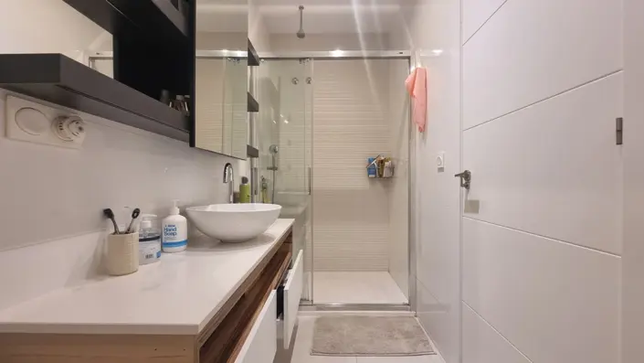 Image No.20-3 Bed Townhouse for sale