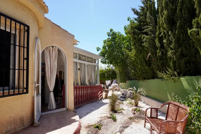 Image No.31-5 Bed Villa / Detached for sale