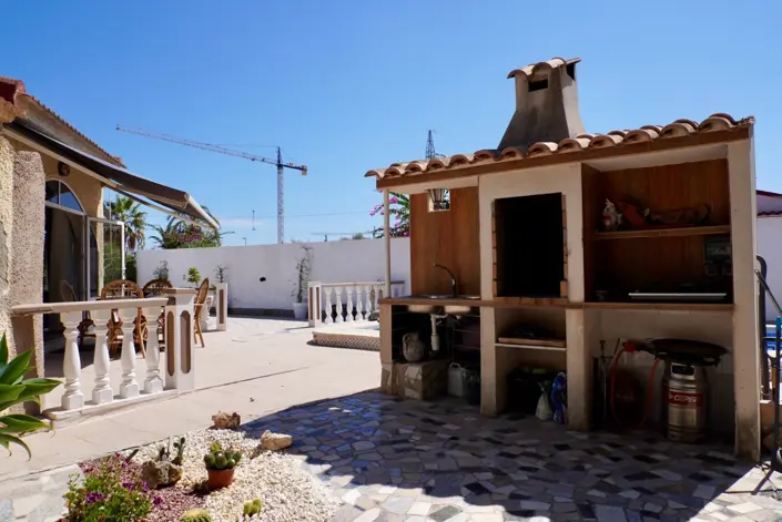 Image No.30-5 Bed Villa / Detached for sale