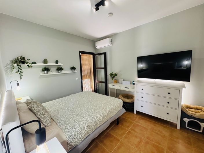 Image No.21-3 Bed Property for sale