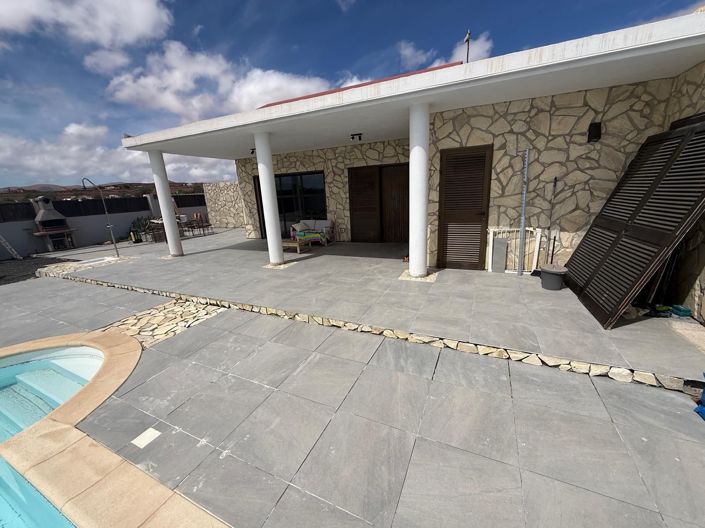 Image No.31-3 Bed Property for sale