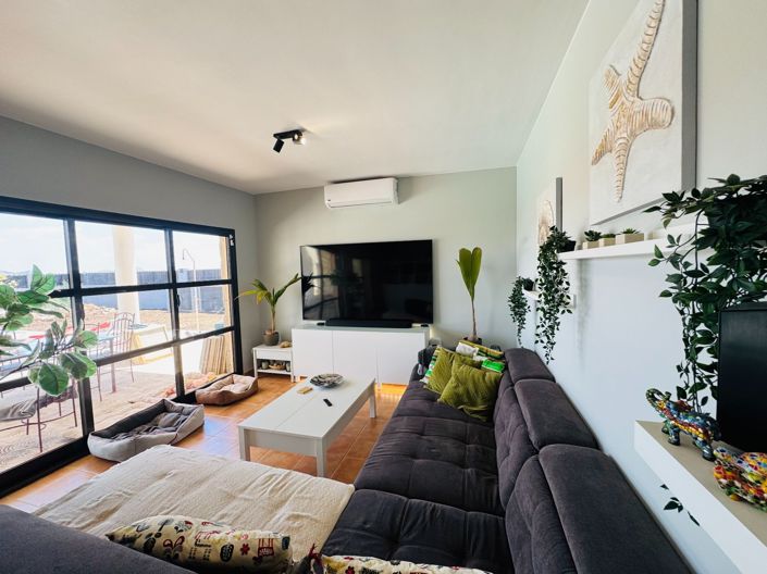 Image No.9-3 Bed Property for sale