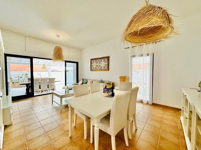 Image No.15-3 Bed Property for sale