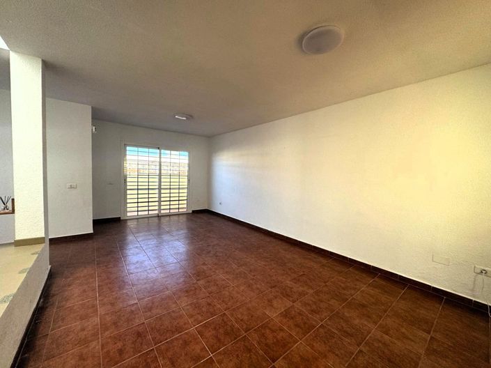 Image No.4-3 Bed Property for sale