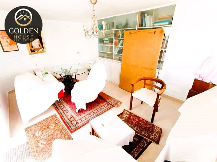 Image No.26-5 Bed Property for sale