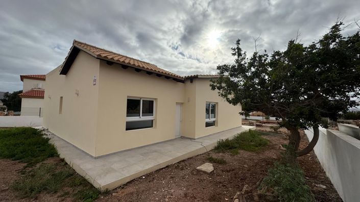 Image No.25-3 Bed Property for sale