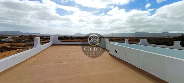 Image No.5-5 Bed Property for sale