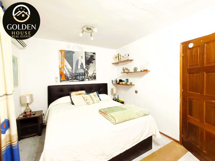 Image No.27-3 Bed Property for sale