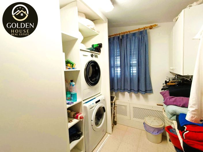 Image No.35-3 Bed Property for sale