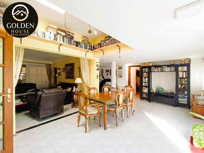 Image No.6-3 Bed Property for sale