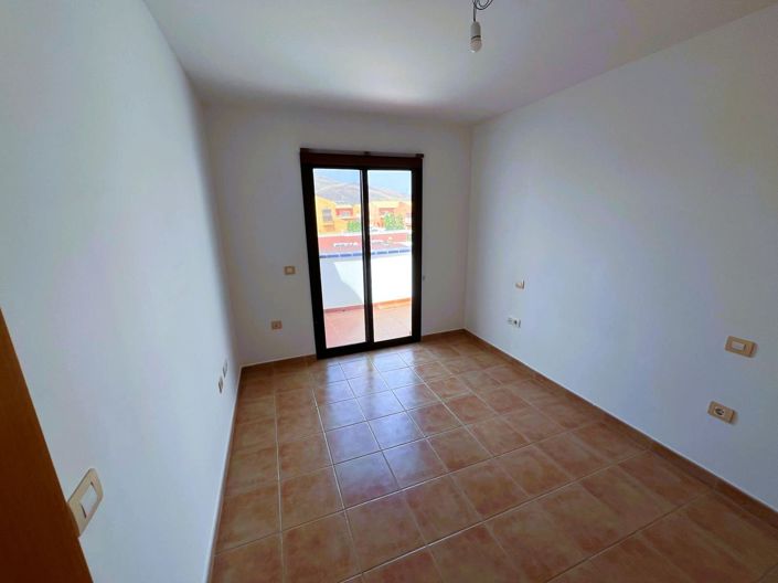 Image No.10-3 Bed Property for sale