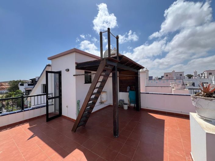 Image No.20-3 Bed Property for sale