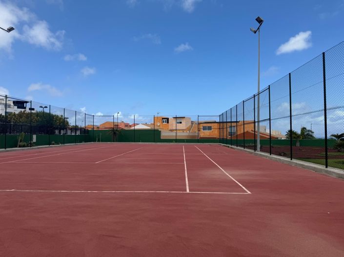 Image No.24-3 Bed Property for sale