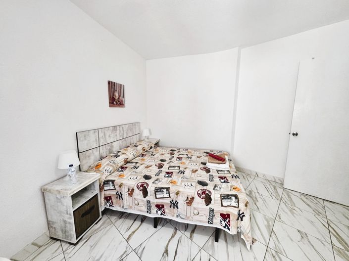 Image No.22-3 Bed Property for sale