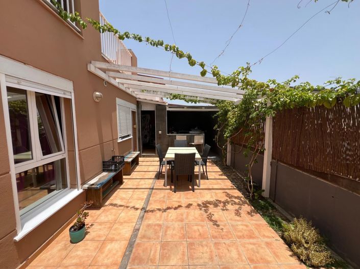 Image No.1-3 Bed Property for sale