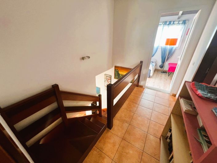 Image No.12-3 Bed Property for sale