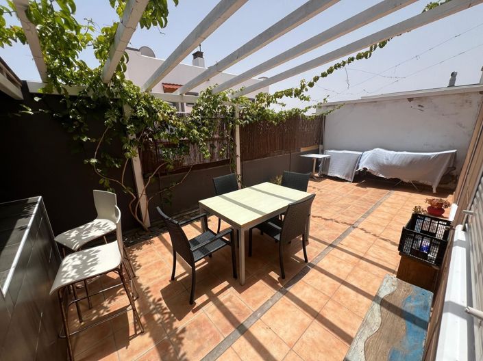 Image No.2-3 Bed Property for sale