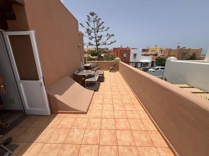 Image No.24-3 Bed Property for sale