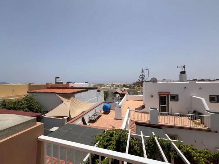 Image No.26-3 Bed Property for sale