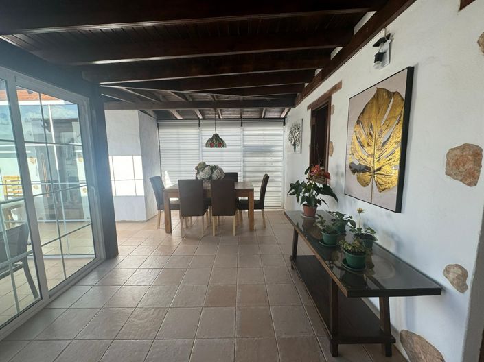 Image No.21-3 Bed Property for sale