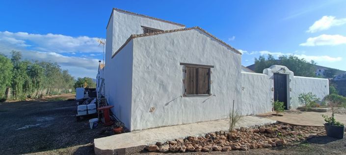 Image No.43-3 Bed Property for sale