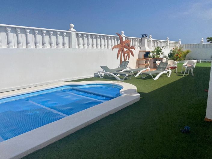 Image No.2-3 Bed Property for sale