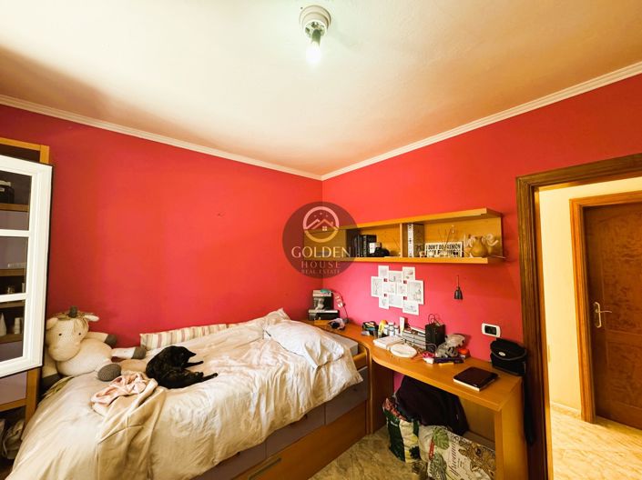 Image No.17-4 Bed Property for sale