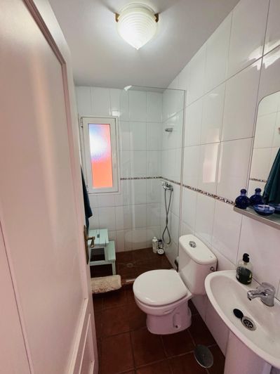 Image No.13-3 Bed Property for sale