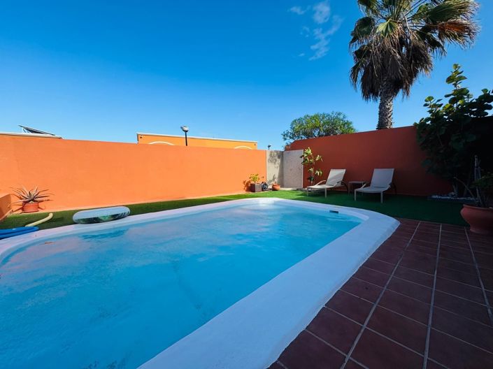 Image No.5-3 Bed Property for sale