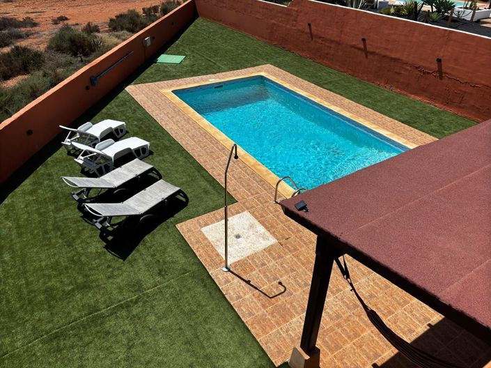 Image No.1-3 Bed Property for sale