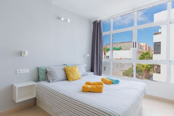 Image No.1-1 Bed Property for sale