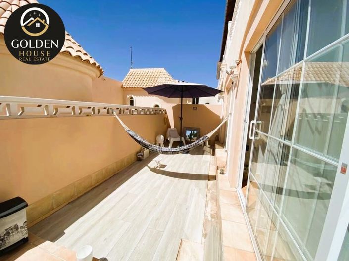 Image No.10-2 Bed Property for sale