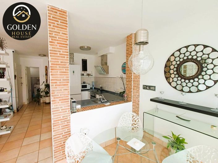 Image No.4-2 Bed Property for sale